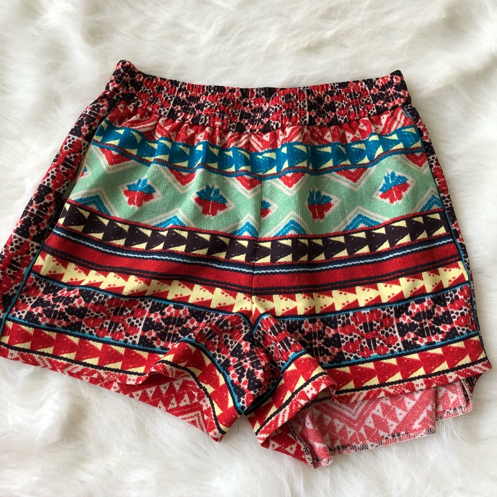 4/$20 • BCBGMAXAZRIA • oriel shorts - Picture 3 of 7